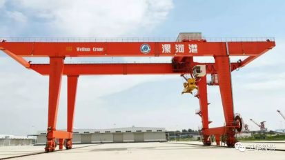   衛(wèi)華起重，飛天入海！